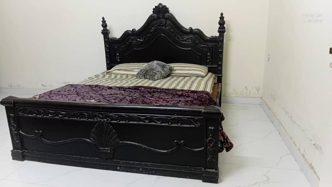 complete bed set 0