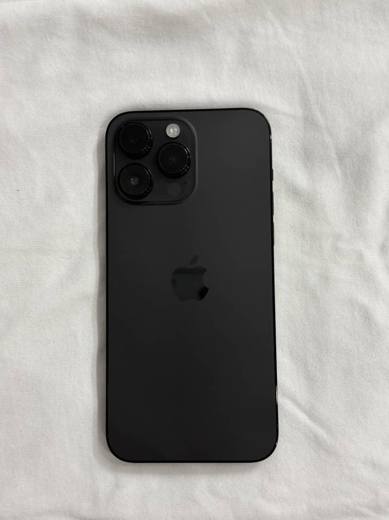 Apple iPhone 14 Pro Max 1