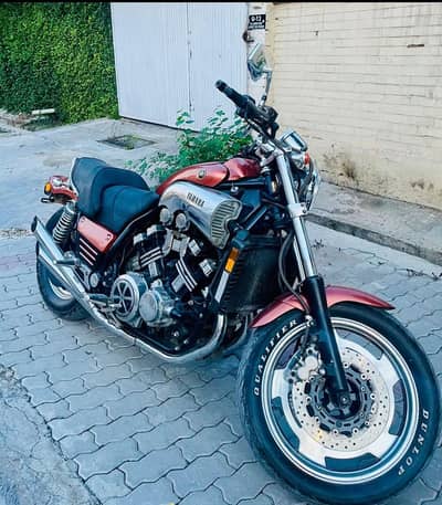 Yamaha Vmax 1200
