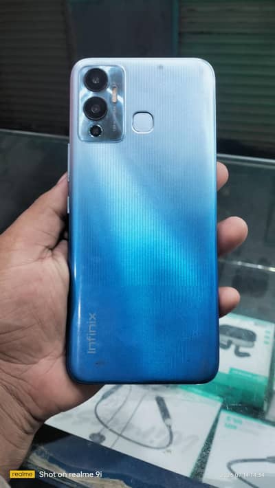 Infinix Hot 12 play