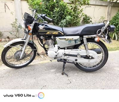 Honda 125 selfstart just like new