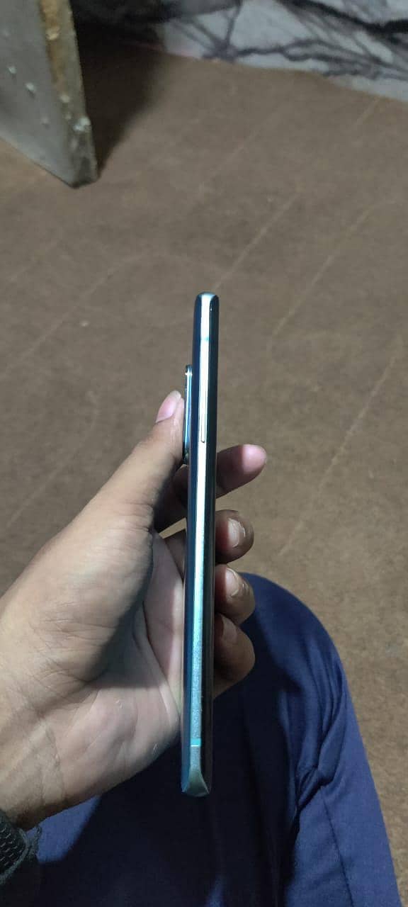 One plus 8 pro 6