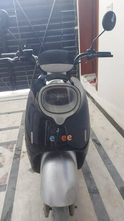 Electronic scooty, Evee Nisa
