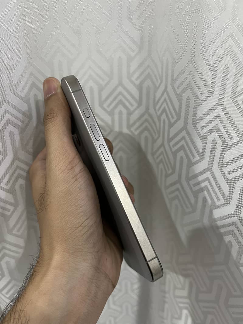 Iphone 15 pro 5