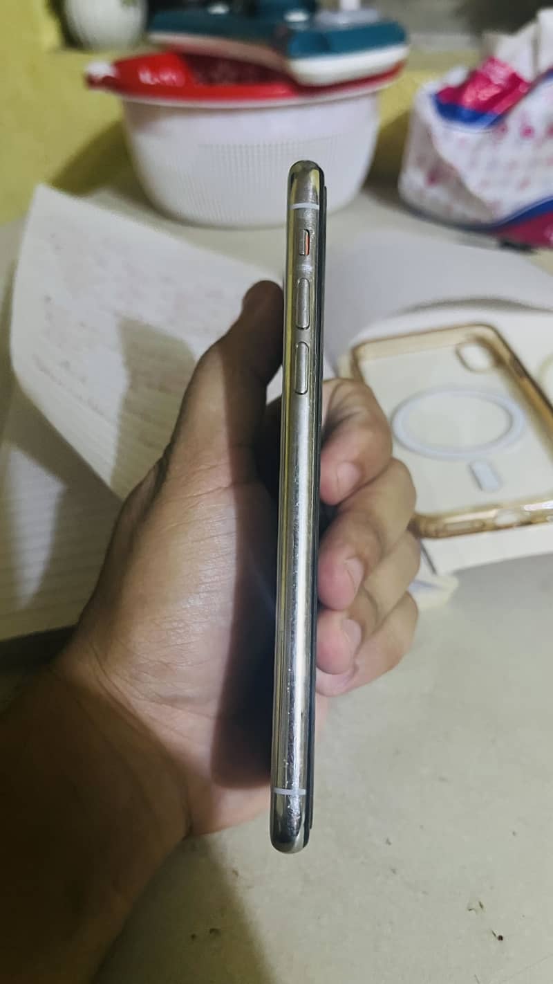 Apple iPhone X 2