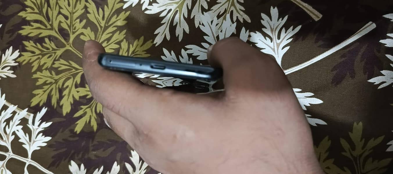 One Plus 9.5G 6