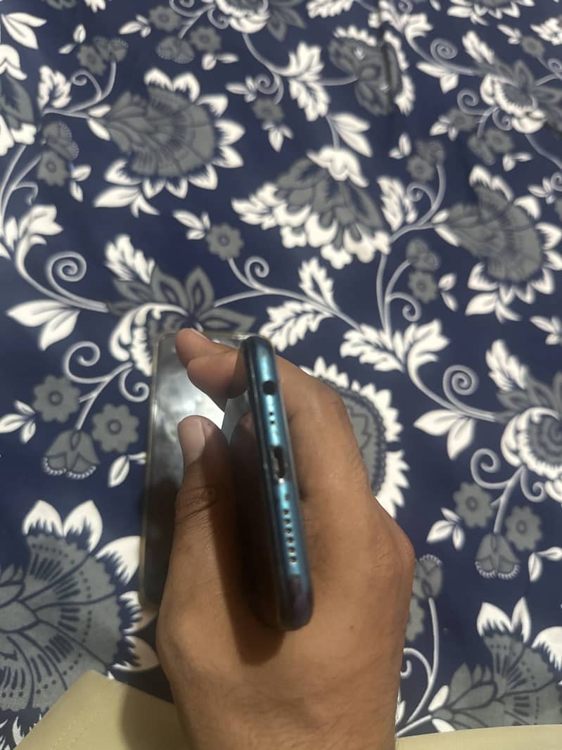 OPPO A7 4
