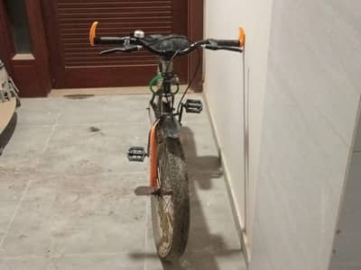 neon orange kid cycle