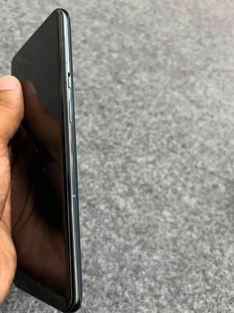 One Plus 9 Pro 7