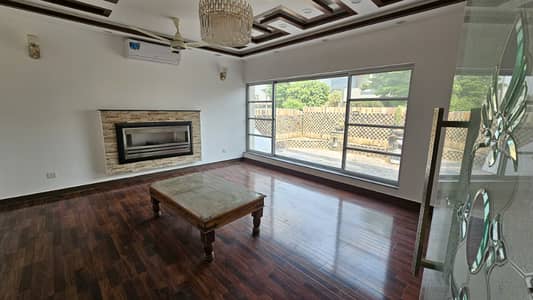 1 kanal Outstanding Upper Portion In Wapda Town Prime Location