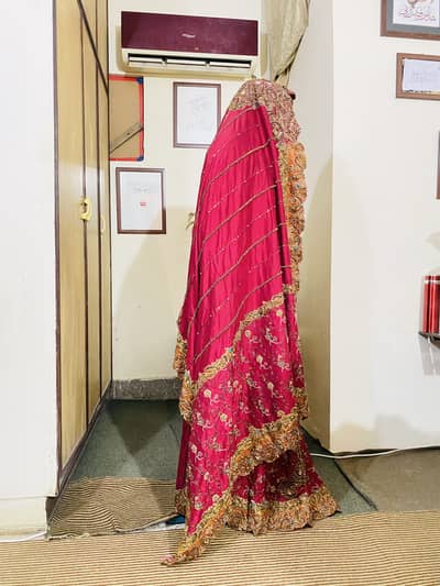 Mahroon Lehnga