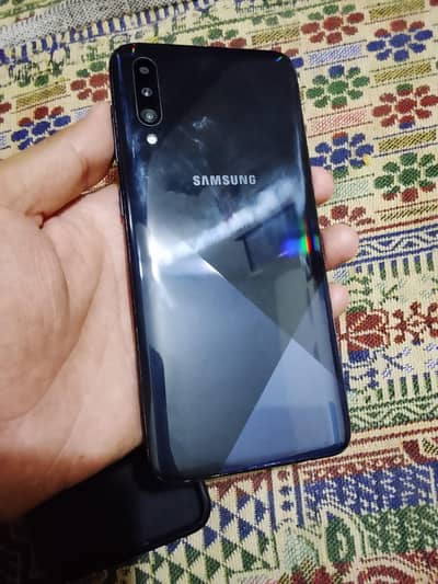 Samsung Mobile A30s 4/128 with box charger