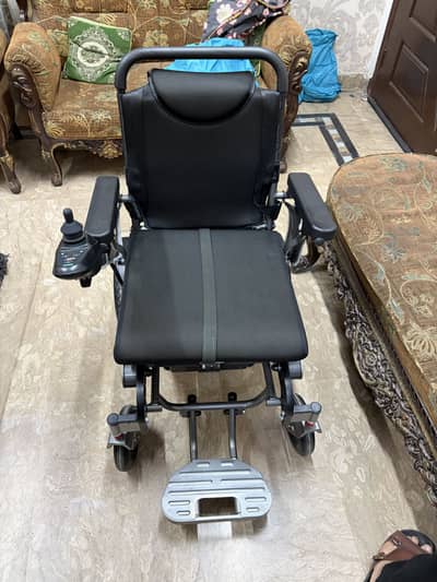 Electric wheel chair automatic control battery operated mediline plus