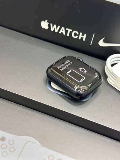 Apple Watch series 7 nike edition 41mm
