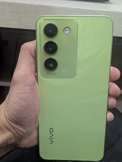 Vivo Y100