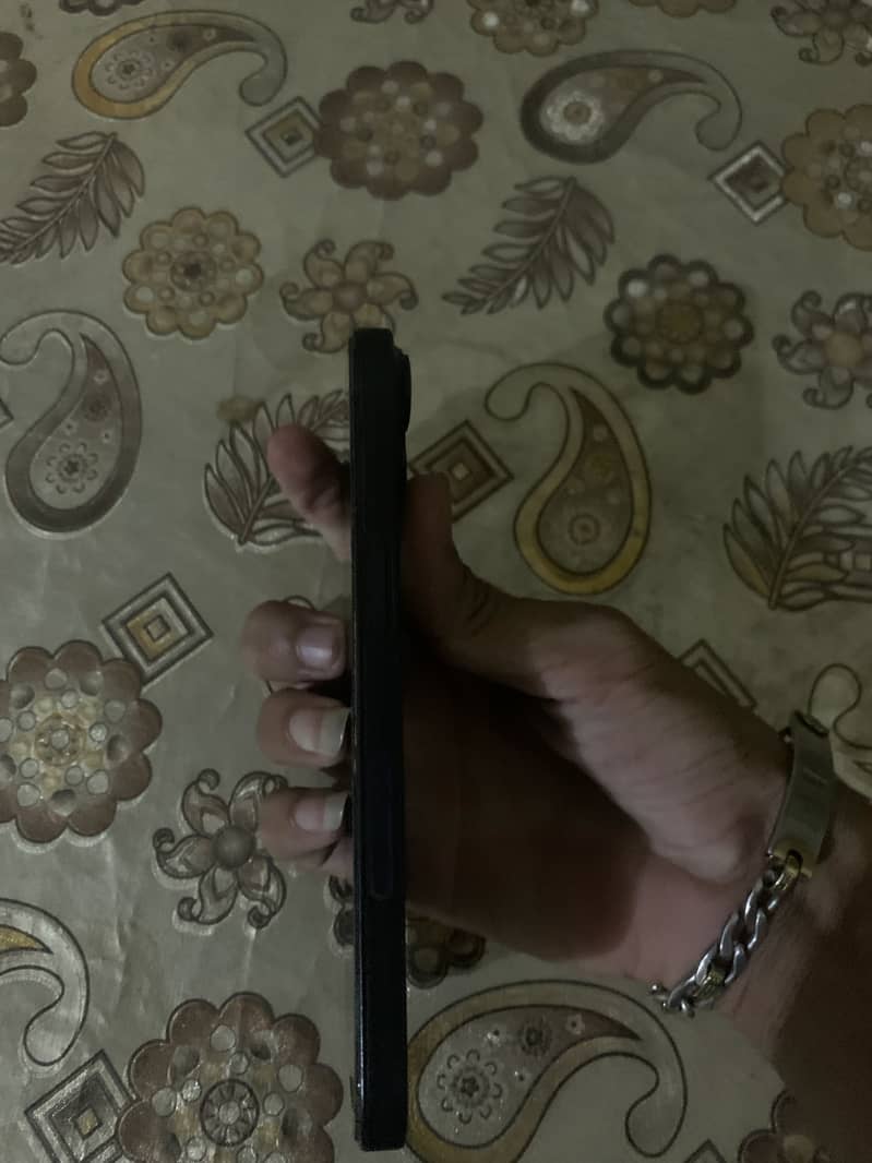 Apple iPhone 14 2