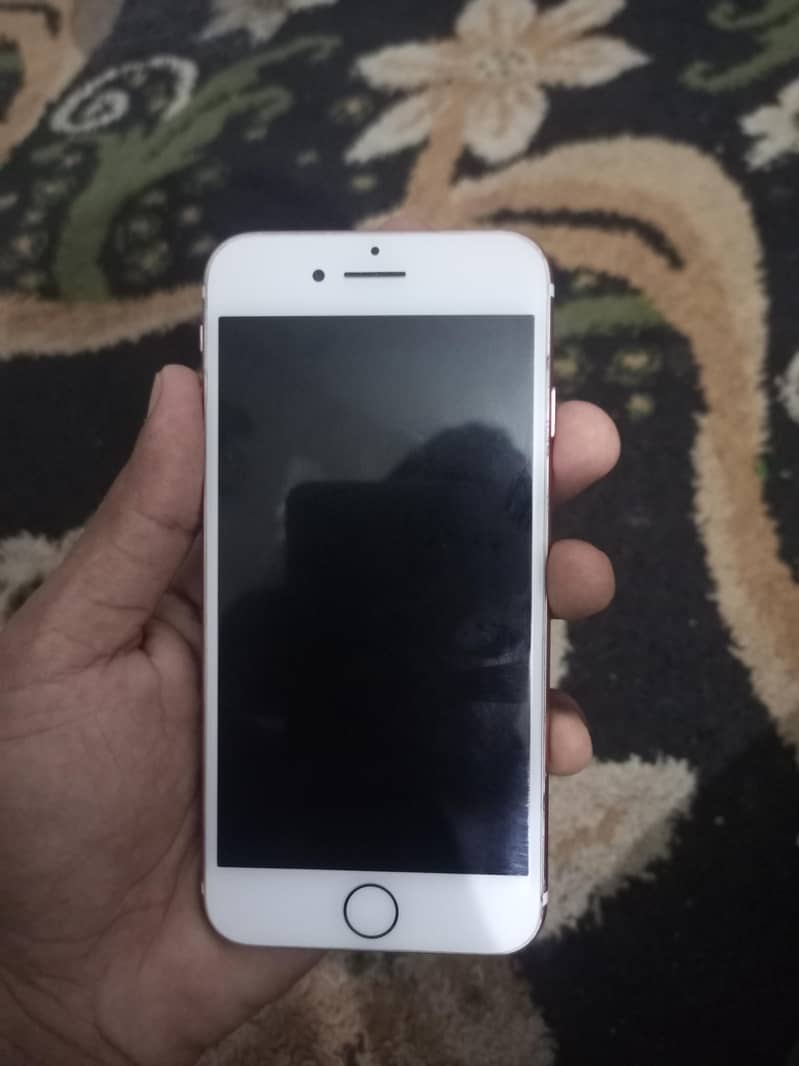 Apple iPhone 7 1