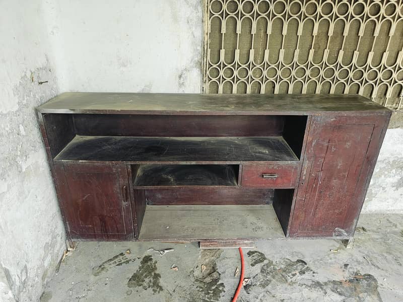 wodden table counter 0