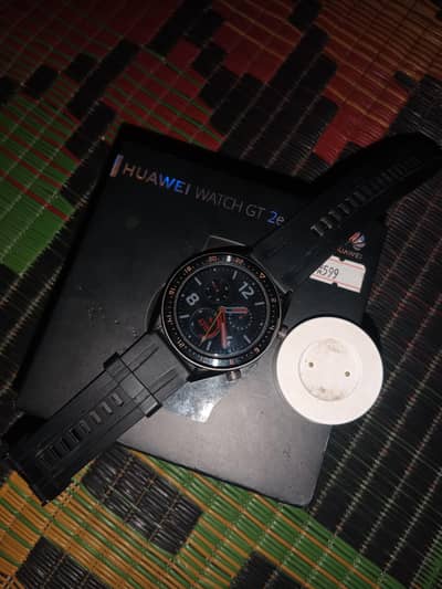 Sb kxh Shi ha Koi msla nhi ha Box or Charger Bhi ha Model Huawei GT 2e