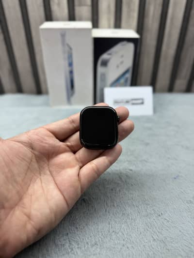 Series 11 | 46mm | Apple NonActive Box Pulled Out | Jet Black