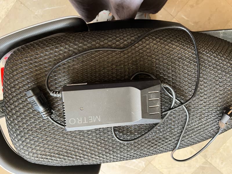 Metro M6 10