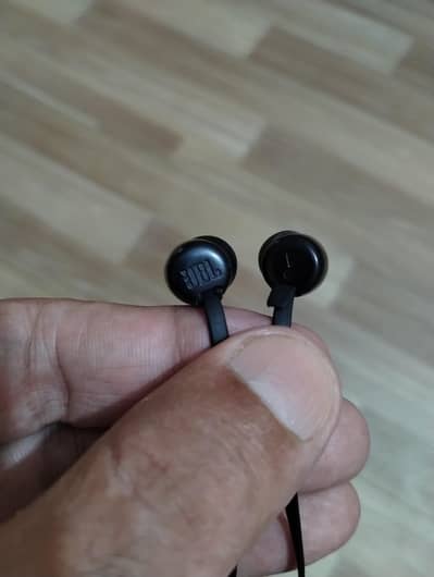 jbl earphones