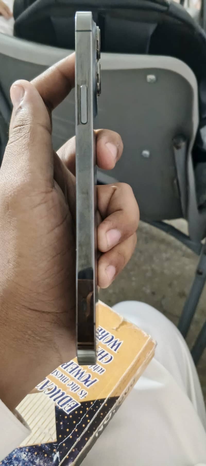 Apple iPhone 13 Pro Max 2