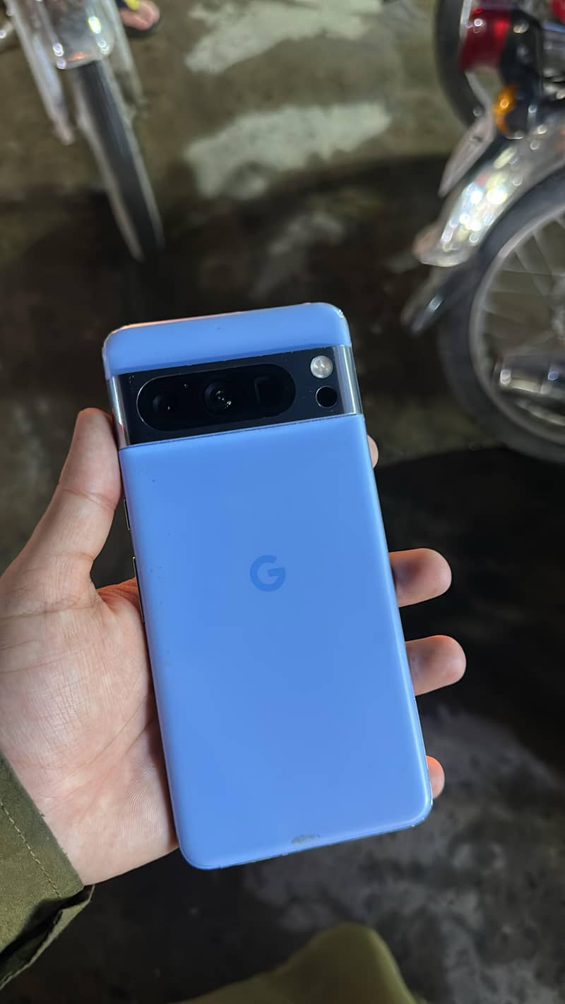 Google Pixel 8 Pro 2