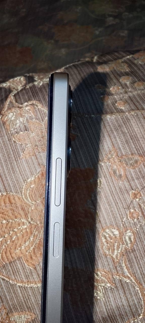 Realme NOTE 70 6