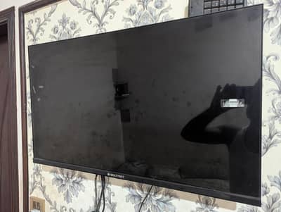 Multinet LED 32 inch 9/10