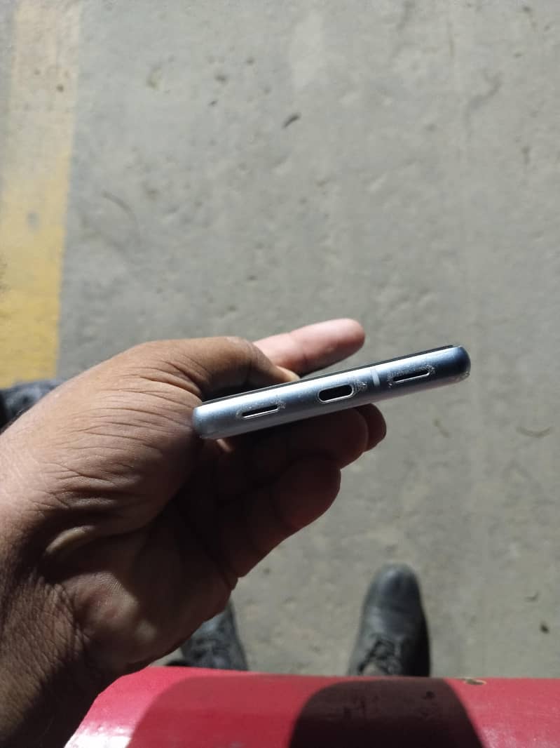 Google Pixel 7a 4