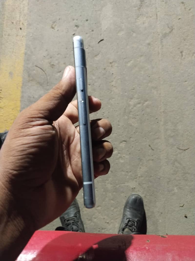 Google Pixel 7a 5