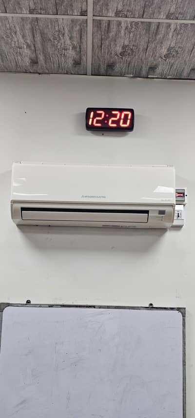 AC for Sale – Excellent Condition