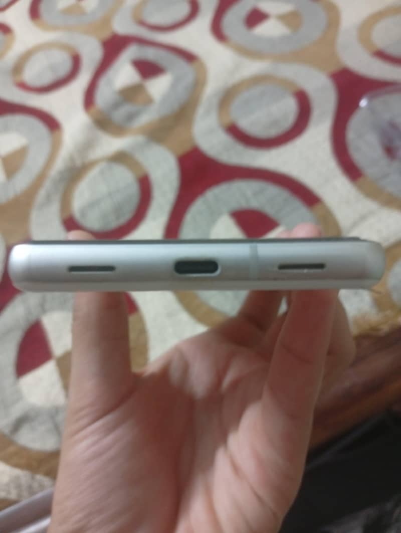 Google Pixel 7a 3