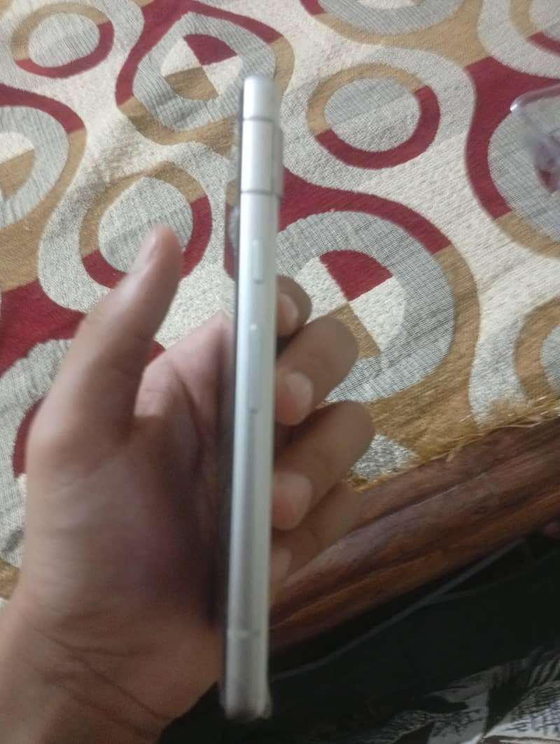 Google Pixel 7a 4
