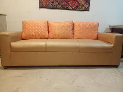 Sofa set with table