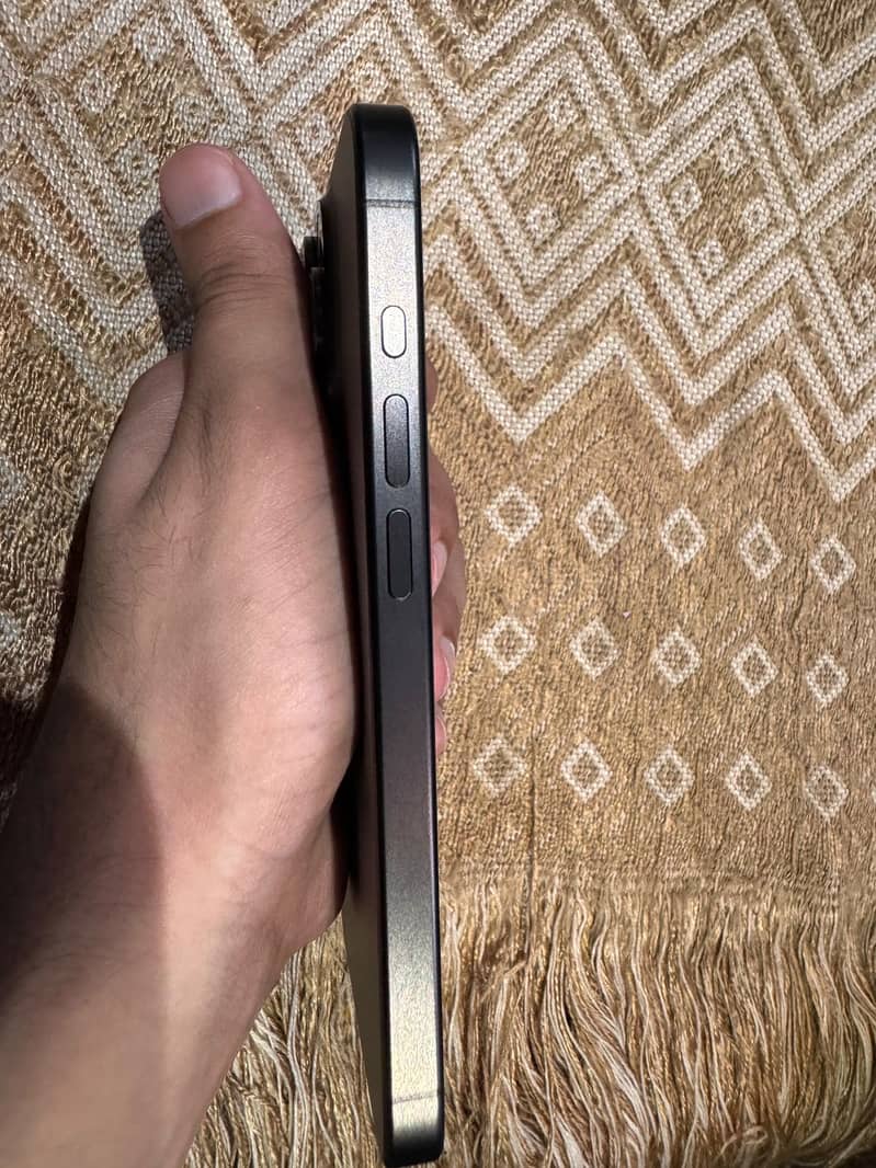 Apple iPhone 15 Pro 15
