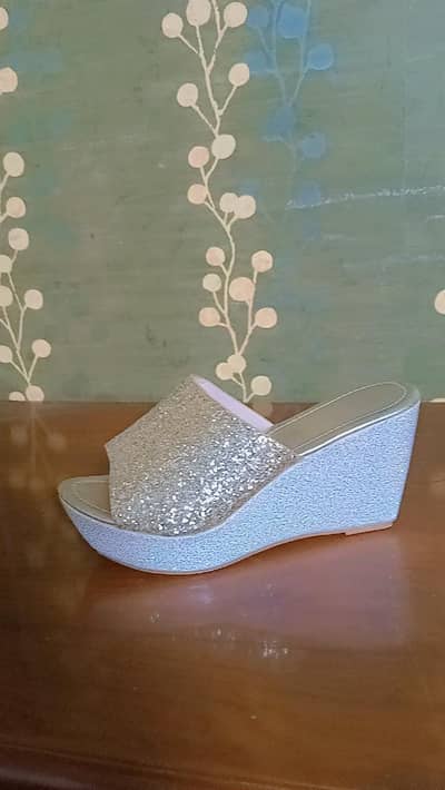 comfortable medicated wej heel