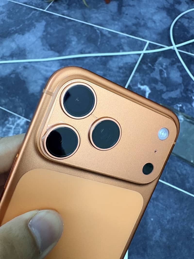 Apple iPhone 17 Pro Max 8