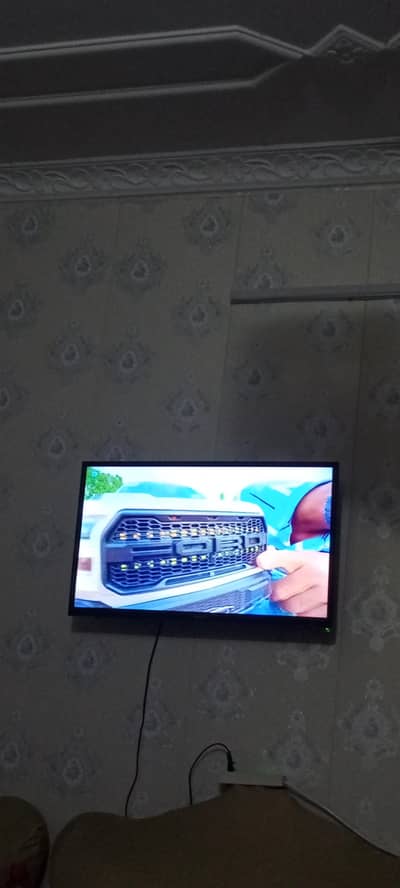 32 inch LED