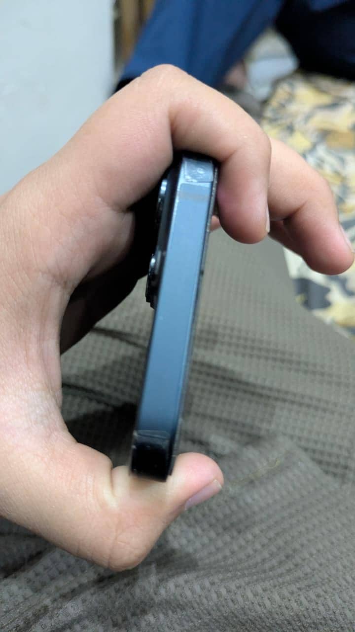 Apple iPhone 14 2