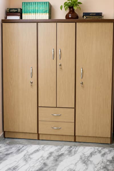 Excellent Wardrobes 10/10