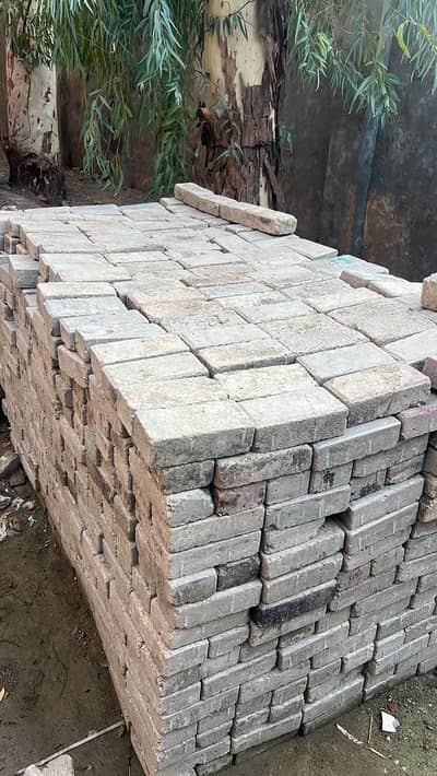 Old 60mm Rectangle Tuff Tile – Good Condition