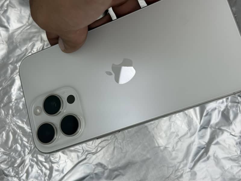 Iphone 15 pro max 1