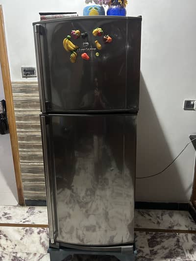Dawlance mid-size Refrigerator