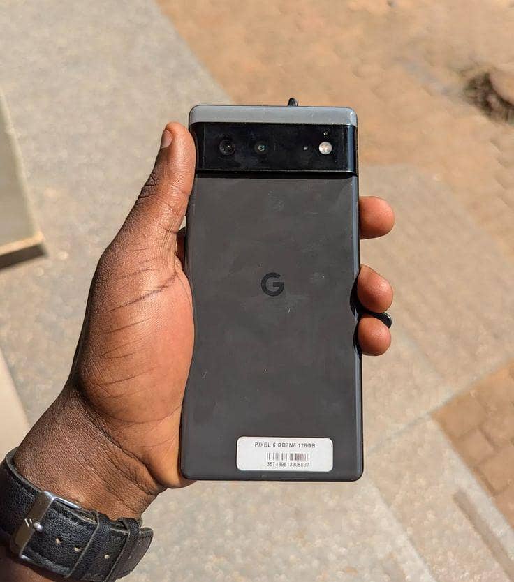 Google Pixel 7a 2
