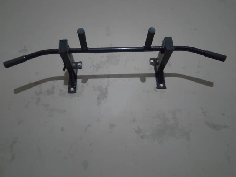 pull up bar 0