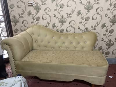 Slightly used couch for sale in 10/10 condition