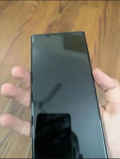 Samsung Mobile S23 Ultra pata
