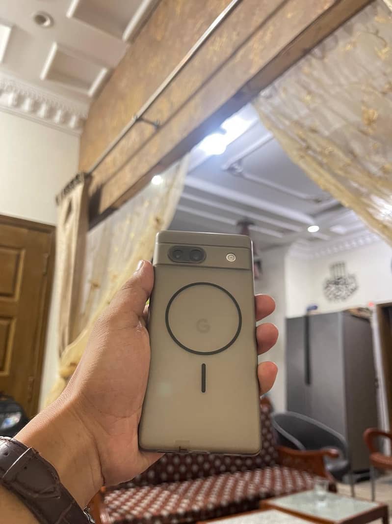 Google Pixel 7a 1